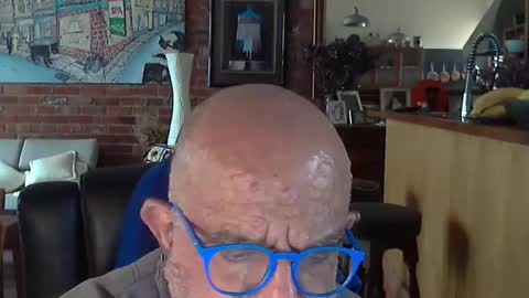 Snapshot of patvac chatting on 10.31.25 patvac online show from 10.31.25