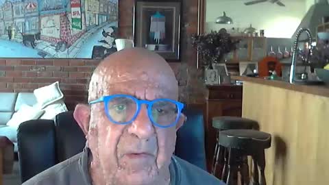 Snapshot of patvac chatting on 11.05.25 patvac online show from 11.05.25