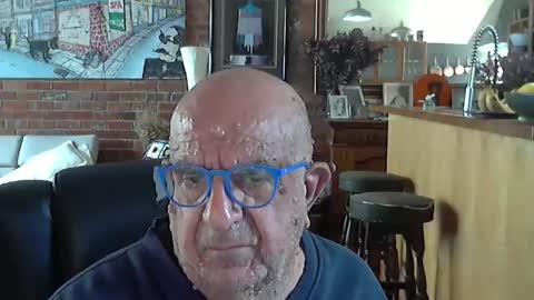 Snapshot of patvac chatting on 11.10.25 patvac online show from 11.10.25