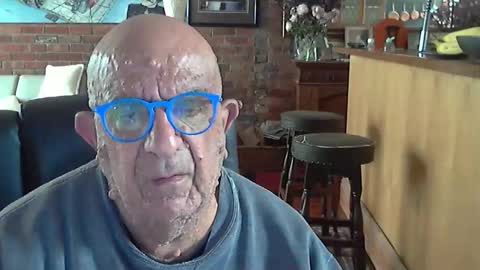 Snapshot of patvac chatting on 11.21.25 patvac online show from 11.21.25