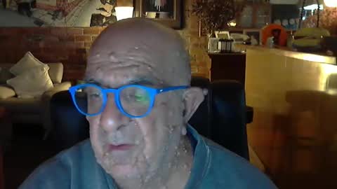 Snapshot of patvac chatting on 11.27.25 patvac online show from 11.27.25