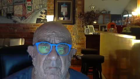 Snapshot of patvac chatting on 12.20.25 patvac online show from 12.20.25