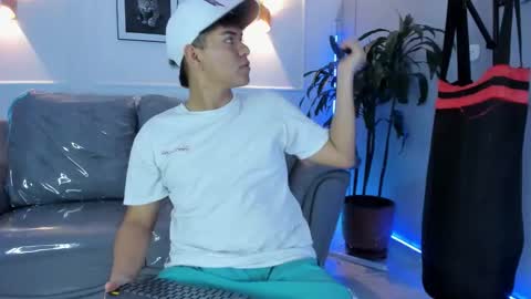 Snapshot of paul27__ chatting on 12.14.25 paul27__ online show from 12.14.25