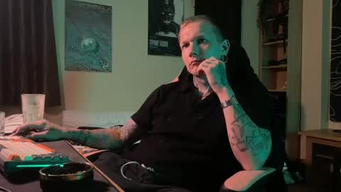 Paul online show from 05.04.26