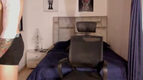 PAUL ROGER online show from 10.29.25