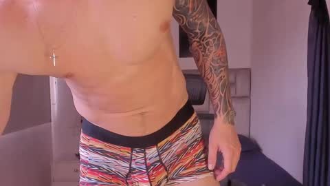 PAUL ROGER online show from 11.04.25