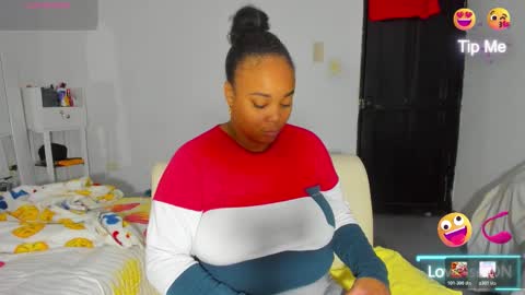 Snapshot of paulastone24 chatting on 03.25.26 paulastone24 online show from 03.25.26