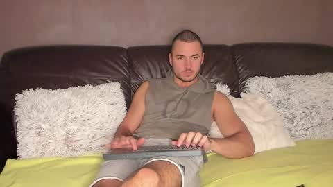 Snapshot of paulblack021 chatting on 10.27.25 paulblack021 online show from 10.27.25