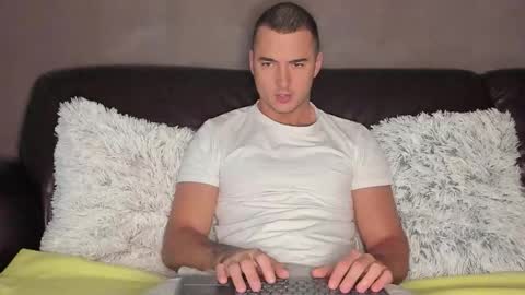 Snapshot of paulblack021 chatting on 11.02.25 paulblack021 online show from 11.02.25