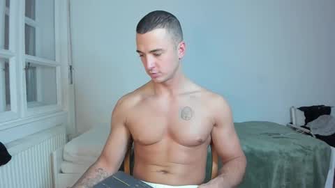 Snapshot of paulblack021 chatting on 11.16.25 paulblack021 online show from 11.16.25