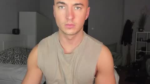 Snapshot of paulblack021 chatting on 11.18.25 paulblack021 online show from 11.18.25