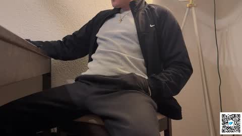 Snapshot of paulchen234xxx chatting on 12.21.25 toni-paul online show from 12.21.25