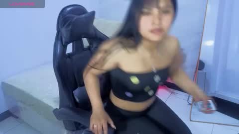 Live 800am 200pm COLOMBIAN HOUR online show from 12.05.25