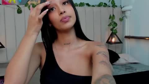 Snapshot of paulina_lopezz chatting on 11.11.25 PAULINA online show from 11.11.25