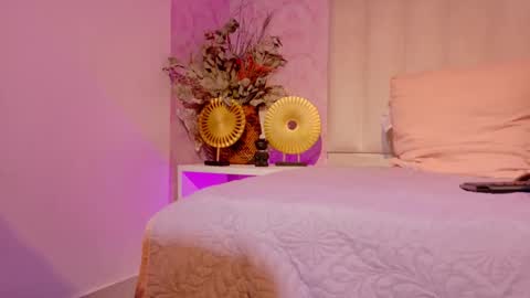 Paulina  online show from 09.19.25