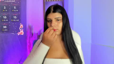 Paulina Belle online show from 05.17.26
