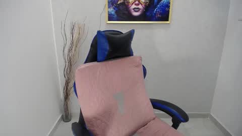 Snapshot of paulinabigcock24 chatting on 11.19.25 paulinabigcock24 online show from 11.19.25