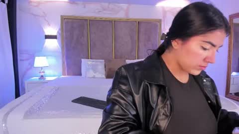 Snapshot of paulinaduarte_ chatting on 10.26.25 Paulina online show from 10.26.25