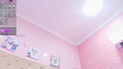 Snapshot of paulinasaeenz chatting on 01.21.25 PaulinaSaennz online show from 01.21.25