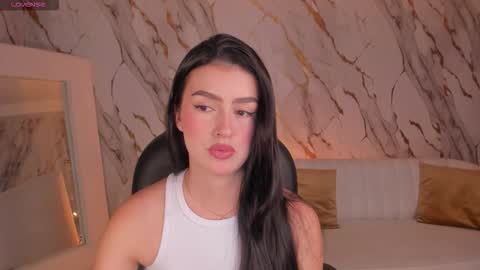 Snapshot of paulinasantosx chatting on 10.11.25 Paulina Santos online show from 10.11.25