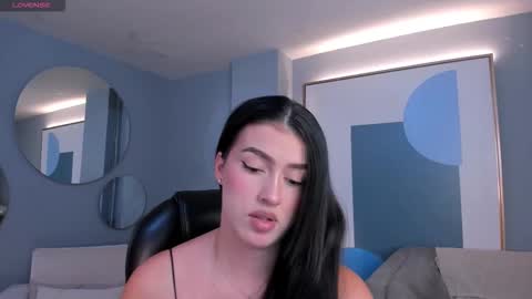 Snapshot of paulinasantosx chatting on 10.14.25 Paulina Santos online show from 10.14.25