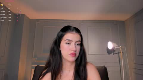 Paulina Santos  online show from 11.12.25