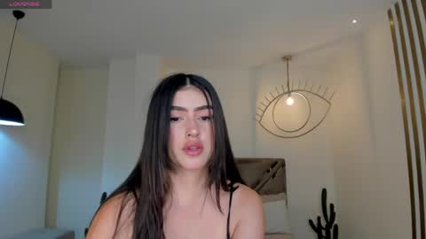 Paulina Santos  online show from 04.23.26