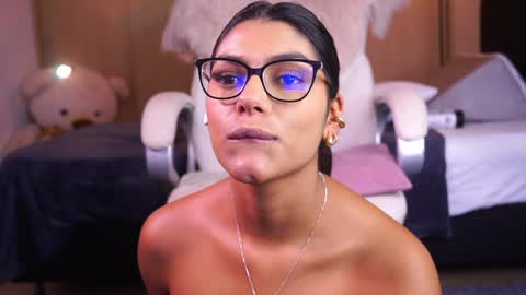 pauline_7 online show from 12.30.24