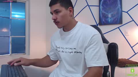 Paulo online show from 01.03.25