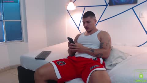 Paulo online show from 01.04.25