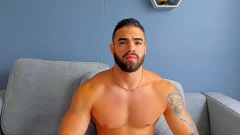 Paul Phoenix online show from 02.12.25