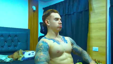 Snapshot of paulthompson_ chatting on 06.16.26 Paul online show from 06.16.26