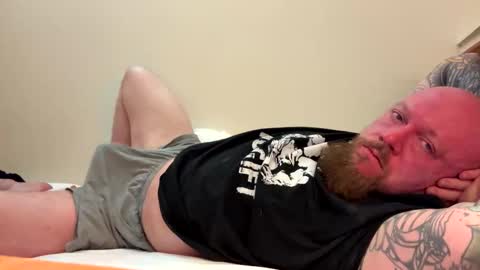 Snapshot of paulyb445 chatting on 12.16.25 paulyb445 online show from 12.16.25