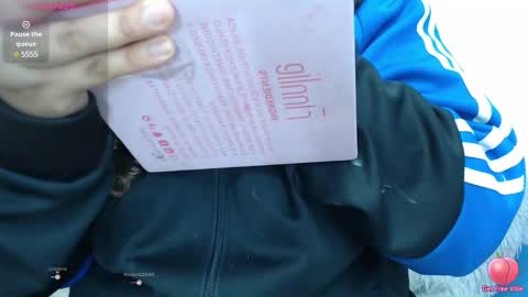 Snapshot of payton_bailey chatting on 12.15.24 Payton online show from 12.15.24