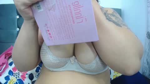 Snapshot of payton_bailey chatting on 12.27.24 Payton online show from 12.27.24