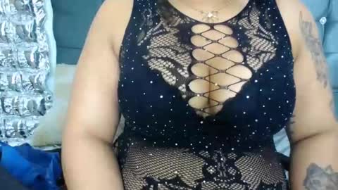 Snapshot of payton_bailey chatting on 12.19.25 Payton online show from 12.19.25