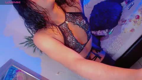 Snapshot of paytoncamila chatting on 11.01.25 Payton online show from 11.01.25