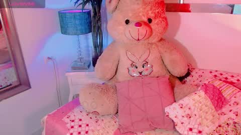 Snapshot of paytoncamila chatting on 12.02.25 Payton online show from 12.02.25