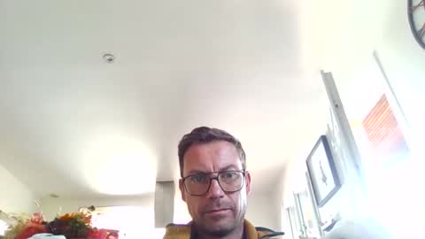 Snapshot of pchittt chatting on 10.17.25 pchittt online show from 10.17.25