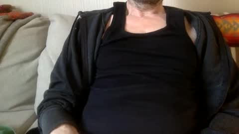 Snapshot of pea23 chatting on 02.26.25 pea23 online show from 02.26.25