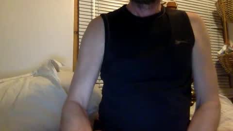 Snapshot of pea23 chatting on 03.03.25 pea23 online show from 03.03.25