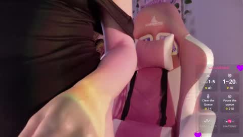  P E A C H   online show from 02.28.25