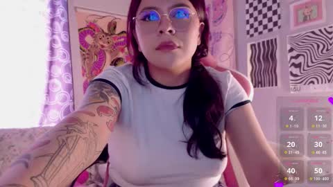  P E A C H   online show from 09.30.25