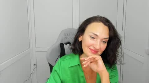 Christina online show from 08.05.26