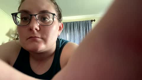 Snapshot of peachesbestfriend chatting on 04.01.26 peachesbestfriend online show from 04.01.26