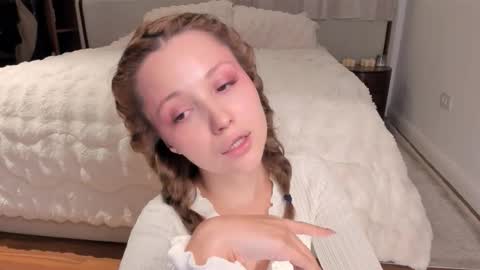 Lili online show from 12.03.25