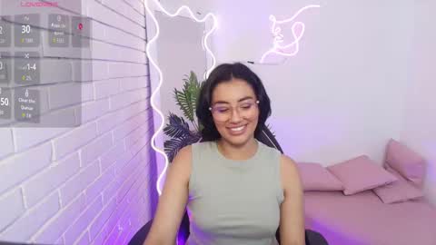 peachy_tay online show from 12.05.25