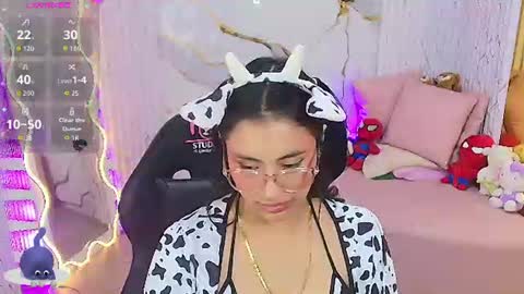 peachy_tay online show from 06.11.26