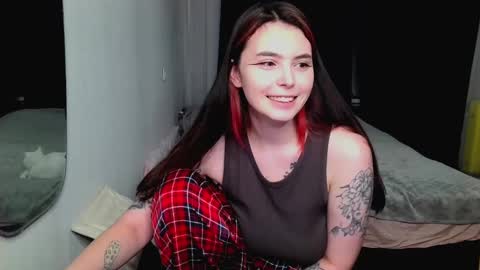 Snapshot of peachybabe__ chatting on 01.05.25 Peachy online show from 01.05.25