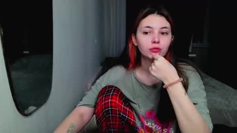 Snapshot of peachybabe__ chatting on 01.14.25 Peachy online show from 01.14.25